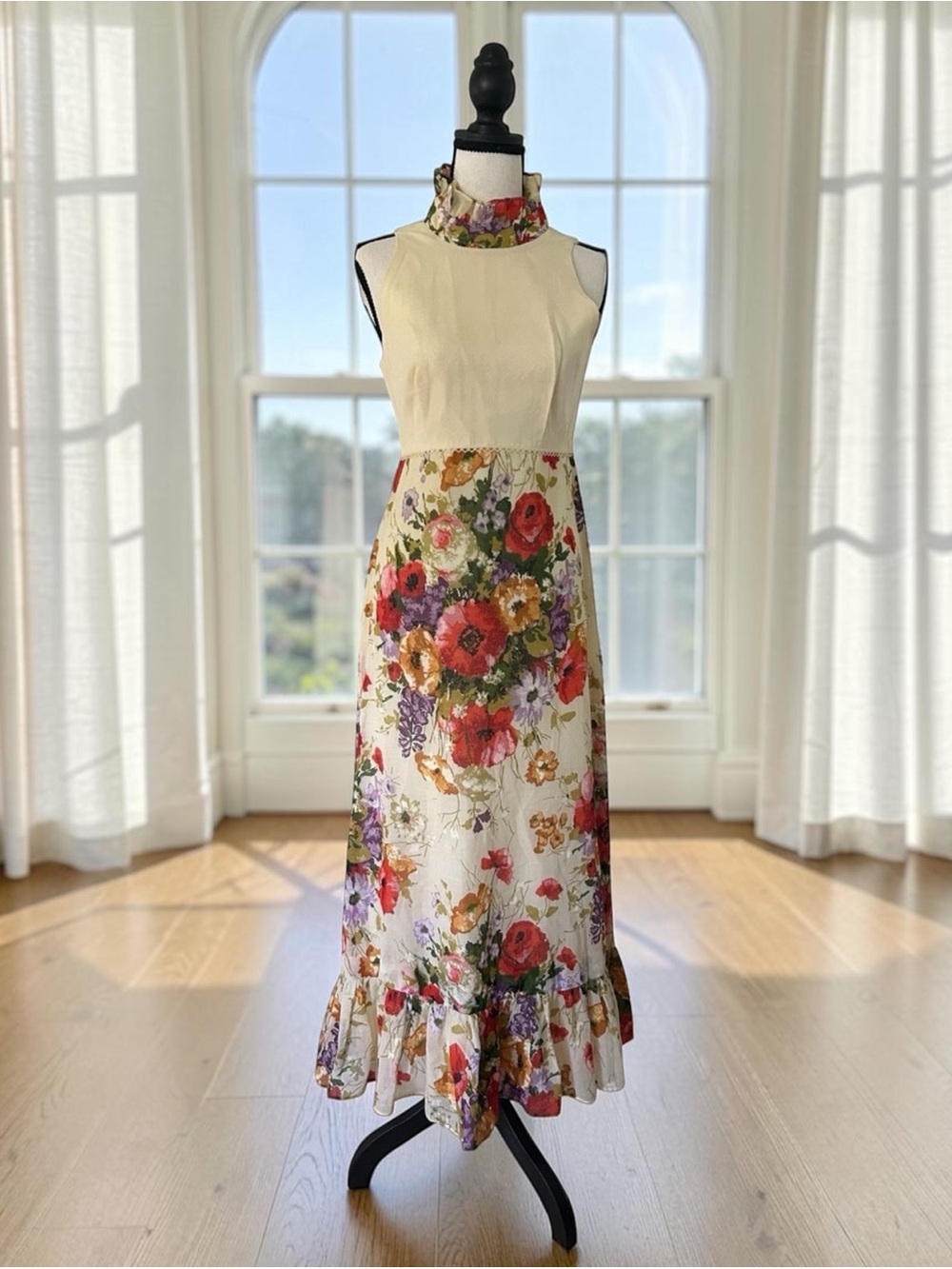Vintage 60’s/70’s ILGWU Cottagecore Foral Sleeveless Dress  
Size 9